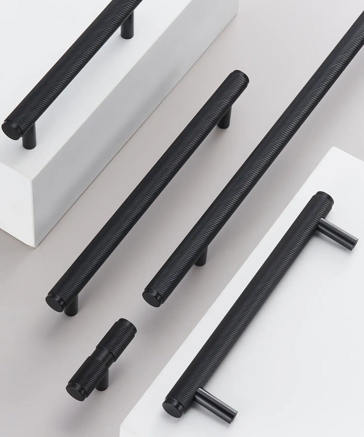 VORTICE Solid-Brass Knurled Kitchen & Cabinet Handle Black