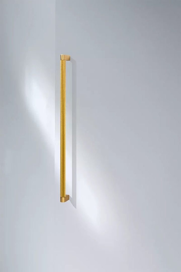 COLSS Knurled Solid Brass Kitchen & Cabinet Handle - Luxury Handles