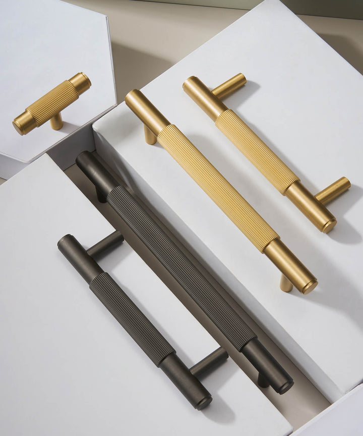 LINIA Knurled Solid Brass Kitchen & Cabinet Handle - Luxury Handles